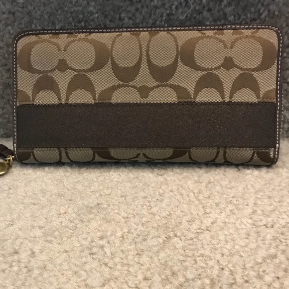 Coach Handbags - Coach Wallet